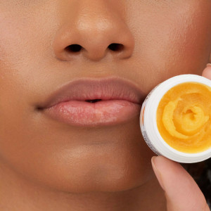 Scrub pentru buze, lip care sugar scrub, essence thumb 4 - 1001cosmetice.ro