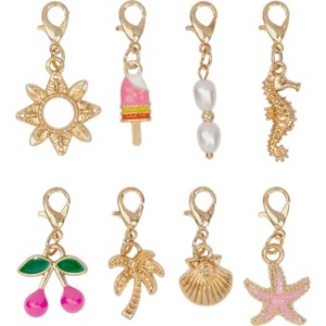 Produse cosmetice online - 1001cosmetice.ro | Set accesorii mix & match club soleil 01 charm me maybe?!, essence, 8 bucăți | 1001cosmetice.ro