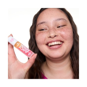 [Tratament hidratant pentru buze juicy serum, 01 raspberry, essence, 7.5 ml - 1001cosmetice.ro] [7]