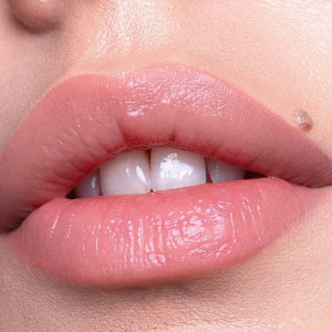 Catrice better than fake lips plumping lip primer gloss pentru volum thumb 2 - 1001cosmetice.ro