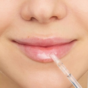 [Luciu de buze what the fake! glass shine plumping lip filler 01 oh so glassy essence, 4.2 ml - 1001cosmetice.ro] [6]