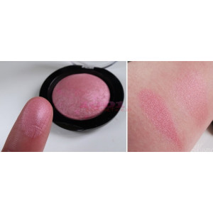 Makeup revolution vivid baked blush all i think about is you thumb 3 - 1001cosmetice.ro
