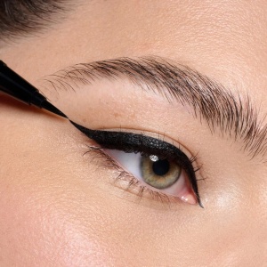 [Tuș pentru ochi rezistent la apă hyper liner tip pensulă - 010 ever black, catrice - 1001cosmetice.ro] [12]