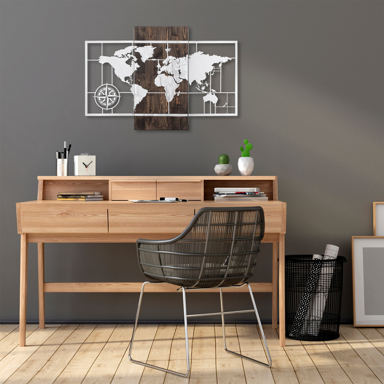 Accesoriu decorativ de perete din lemn World map argintiu