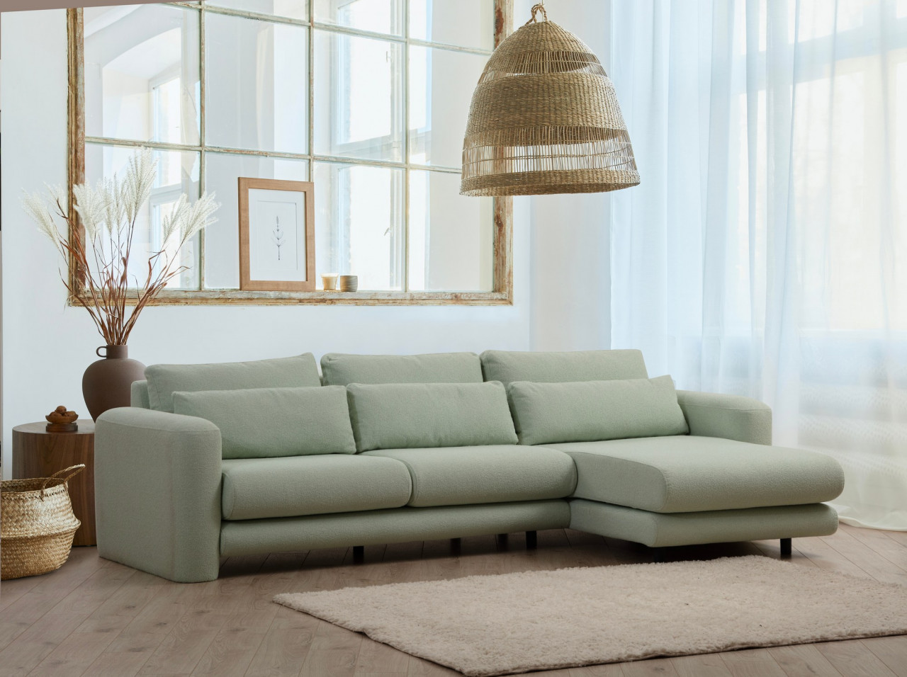 Coltar Lily verde pe dreapta