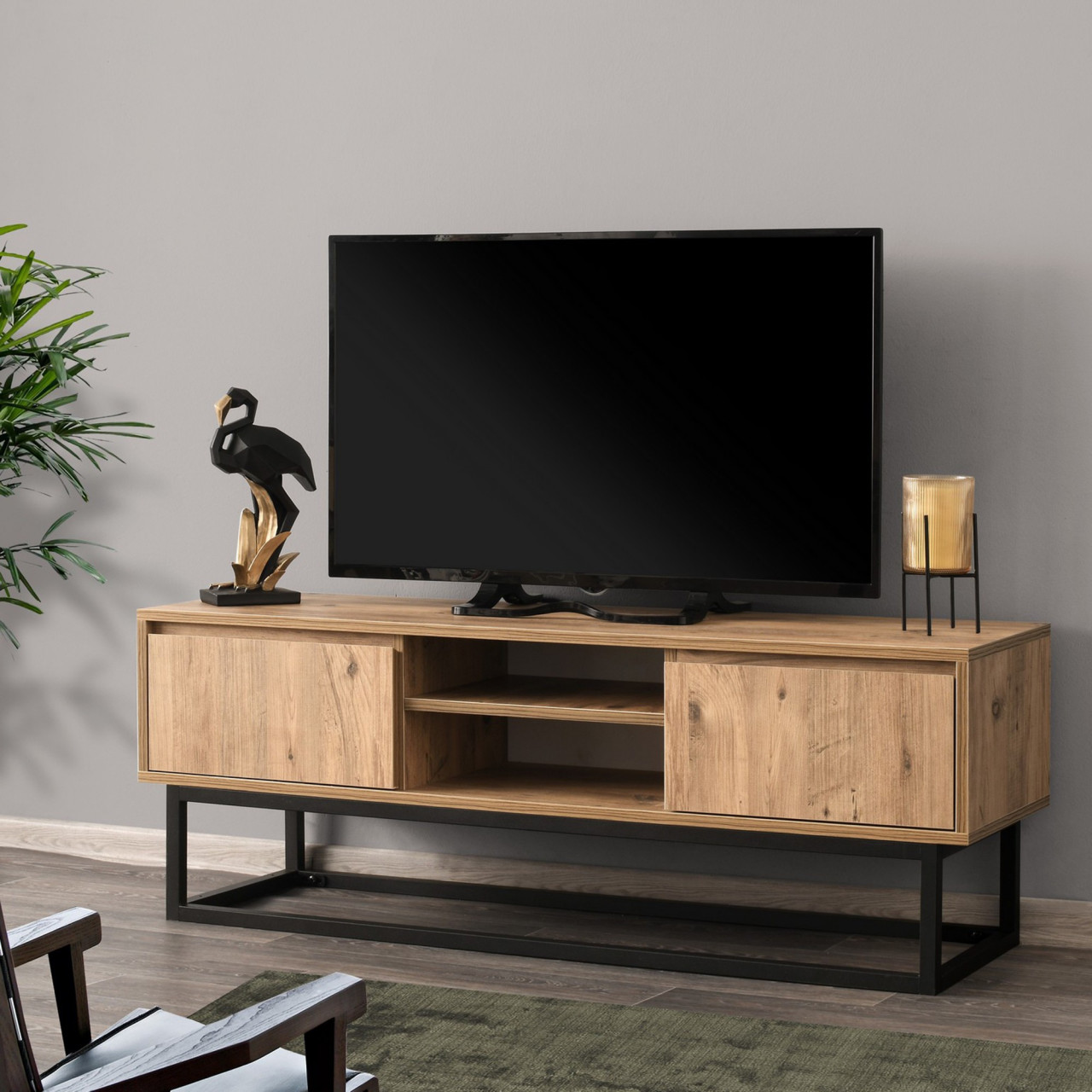 Comoda TV Belinda 140