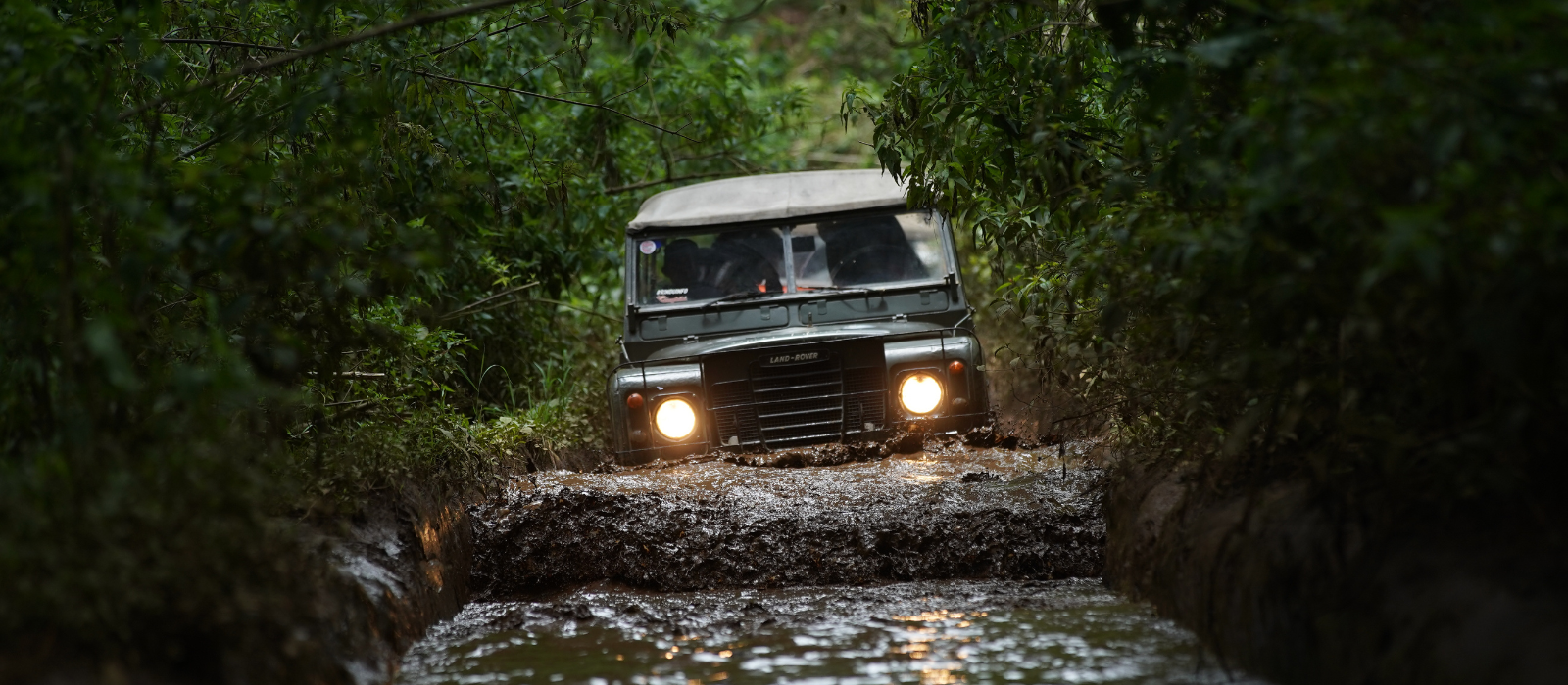 Ghid pentru începători în off-road: Tot ce trebuie să știi înainte de prima aventură