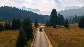 Prin Balcani cu un 4×4 și cortul de acoperiș: jurnal de drum. De la Dunăre la Albania.