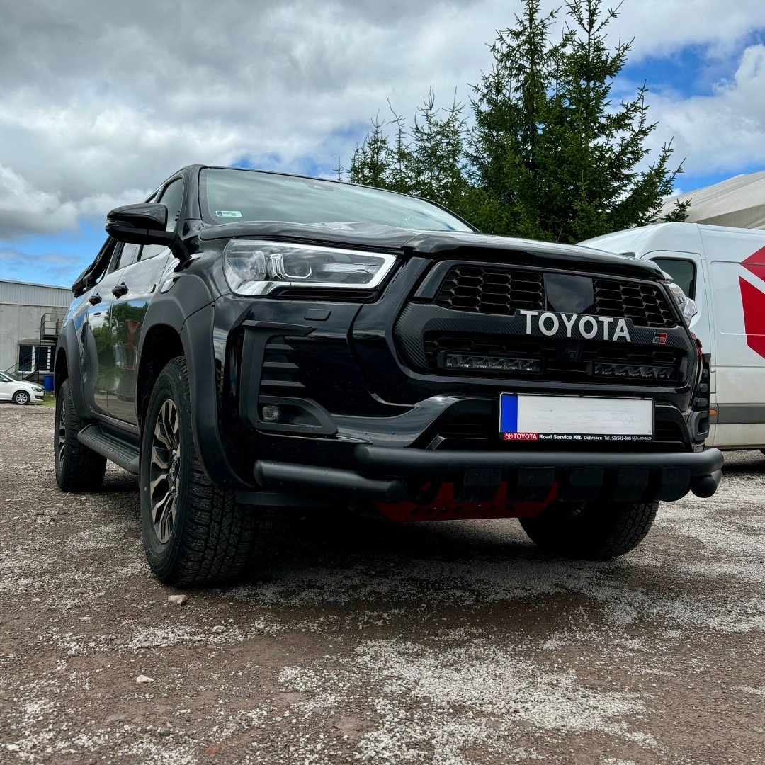 Toyota Hilux bara fata