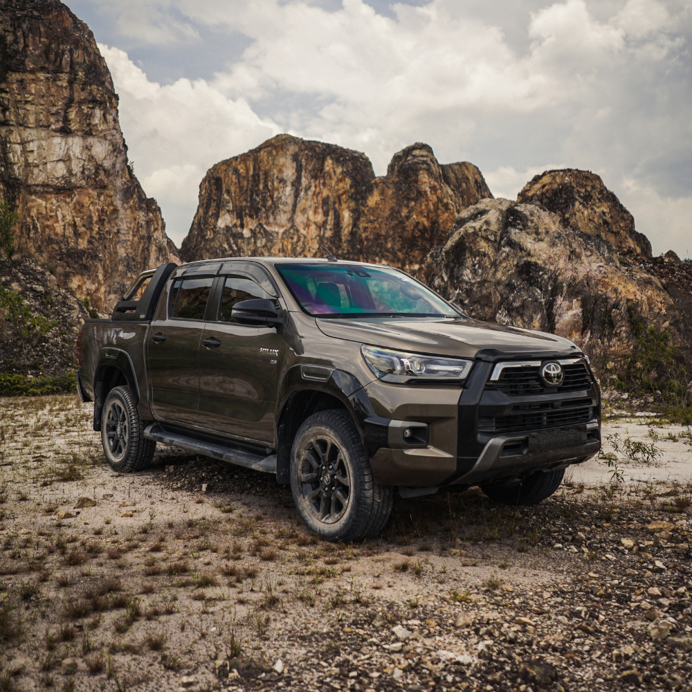 Toyota Hilux offroad