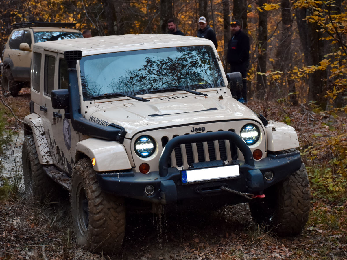 4x4 pe drum forestier intr-un weekend