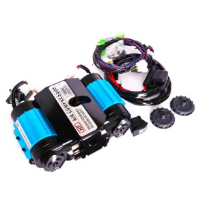 Vedere de sus a compresorului de aer cu dublu piston HF, cu detaliu pe conectorii electrici, Compresor de aer cu.
