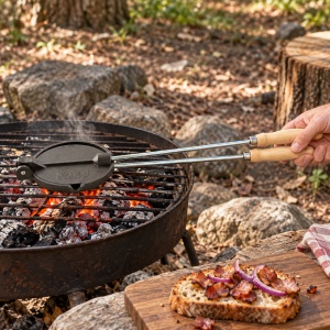 Aparat din fontă pentru prăjit slănină și carne cu mâner din lemn, 58 cm, Newalor - Img 4