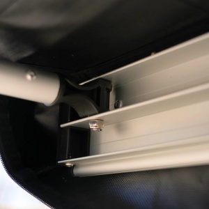 Marchiză auto CampTalk, 250 x 300 x 210 cm, acoperire 7.5 m², 12 kg, rezistent la apă, montaj rapid, compatibil cu orice mașină echipat cu bare transversale sau roof rack