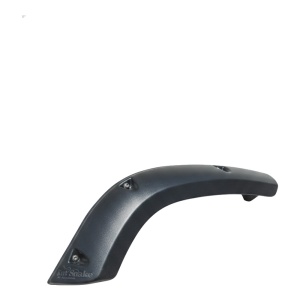 Prim-plan pe un overfender Kut Snake de 95 mm, evidențiind detaliile de montaj, Toyota 4Runner.