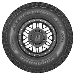 Vedere frontală a anvelopei 215/65 R16 Yokohama Geolandar A/T G015.
