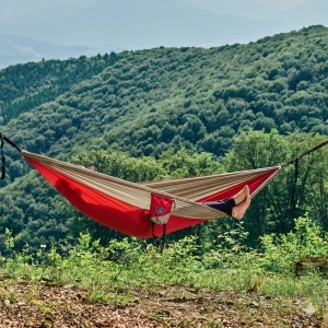 Hamac hikerjoy, nylon tip parașută 210T, capacitate 225 kg, burgundy hikerjoy