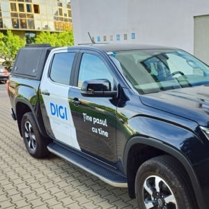 Hardtop Negru Nissan Navara