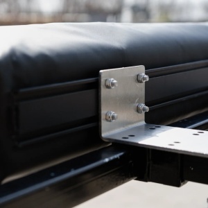 Marchiză auto CampTalk, 250 x 300 x 210 cm, acoperire 7.5 m², 12 kg, rezistent la apă, montaj rapid, compatibil cu orice mașină echipat cu bare transversale sau roof rack