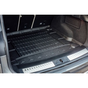 Tăviță portbagaj ProLine 3D Frogum montată perfect în BMW X3 2017 - 2023.