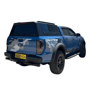 Hardtop negru pentru Ford Ranger, Wildtrak, Raptor (2023-2025), cu 3 geamuri fumurii securizate rabatabile și geam frontal culisant AQM G80