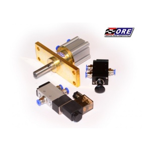 Vedere a cilindrului pneumatic și a valvelor de control pentru blocantul de Toyota Land Cruiser J80.