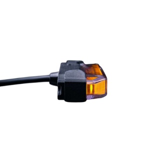 Lumina de pozitie galbena Firefly See Me 102x42,5x23 mm, 1,5W / 1W, 10-48V, cablu 1 m, aluminiu negru, lentilă transparentă, rezistent la apă și praf (IP67), Strands
