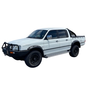 Overfendere Mitsubishi L200 (1996-2006) 7.5cm Kut Snake