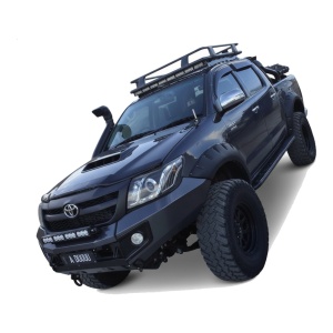 Overfendere 95 mm Kut Snake pe un Toyota Hilux Vigo facelift echipat.