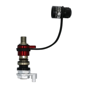 Prim-plan al unei valve de precizie Apex, cu filet pentru montare, lungime standard.
