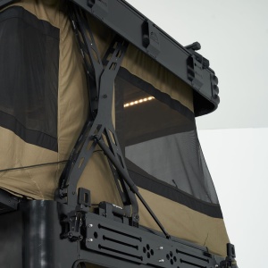 Cort de acoperis auto 2-3 persoane, cu două niveluri, compatibil cu autovehicule tip pick-up, acționare automată, Wingman Wild Land