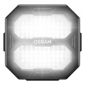 Proiectorul LED OSRAM PX4500 aprins, cu fascicul de lumină wide.