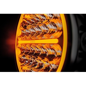 Proiector LED Siberia Night Ranger 7″, 80W, 6467 lm, rază 369m, 6000K, fascicul flood, lumină alb și chihlimbar, carcasă aluminiu negru, lentilă clar, suport inox, rezistent la apă și praf (IP67/IP69K), Strands