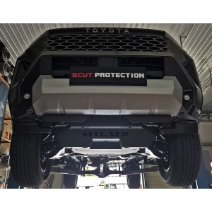 Scutul Scut Protection instalat pe Toyota Hilux EV, PHEV 2026+, vedere frontală de jos.
