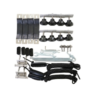 Accesorii de montaj incluse pentru cortul CampTalk Echo 160.