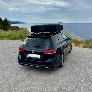 Cort de acoperiș auto