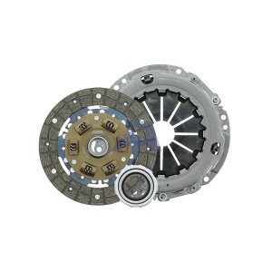 Ansamblul kitului de ambreiaj Aisin pentru Suzuki Jimny (1998-2018), cu piesele suprapuse parțial.