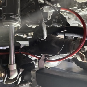 Kit furtunuri frana fata HD pentru Jeep Wrangler JL & Gladiator JT (2018-prezent), lungime 36 inch, lift 0-5 inch, etrier cu 2 pistoane, Clayton Off Road - Img 2