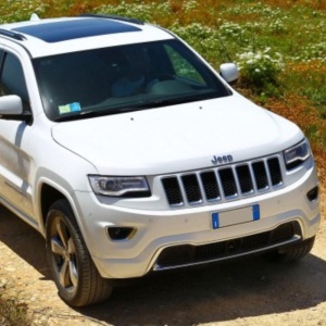 Suport troliu dedicat Jeep Grand Cherokee WK2 (2014-2022) Macon Winch