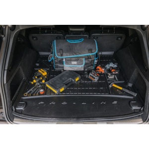 Tăviță portbagaj Frogum ProLine 3D, montată în BMW X3 2017-2023, cu unelte.