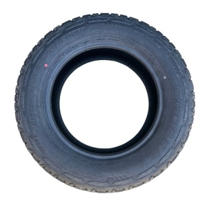 215/65 R16 Cooper Discoverer