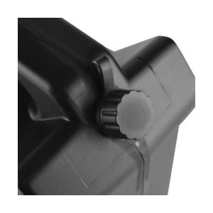 Prim-plan pe supapa de aerisire a canistrei de combustibil 20 l Husar Winch, Canistră combustibil 20 l.