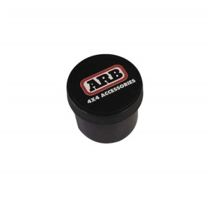 Recipient cu soluție de lubrifiere ARB 4x4 Accessories, inclus în kit.