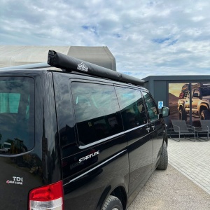 Marchiză auto 2,5×2,5 m, poliester 600D, impermeabilă PU2000, cu stâlpi incluși, Overlander