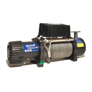Troliu Husar Winch 12000lbs 24V, cu detalii ale motorului și tamburului.