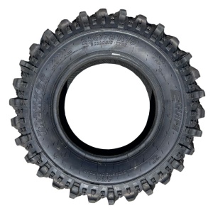 Prim-plan pe flancul anvelopei 215/75 R15 Equipe Trekker, cu marcajele de tip M+S.