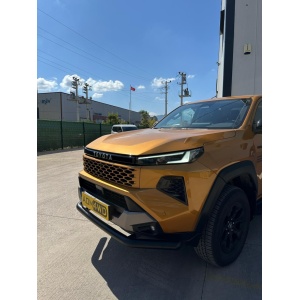 Vedere frontală detaliată a barei de protecție Tetri Plus PST20 pe Toyota Hilux (2026+).