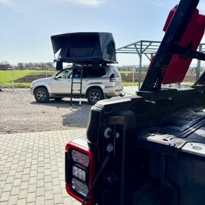 Cort de acoperiș auto