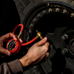 Dispozitiv profesional pentru dezumflare rapidă anvelope off-road, cu cutie de depozitare, EMD4x4 - Img 2