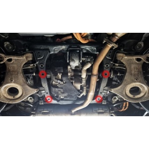 Locația de montaj a scutului de 2mm pentru diferențialul spate pe șasiul Chery Tiggo 9.